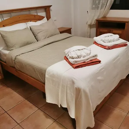 Cosy 2 アパート アデヘ